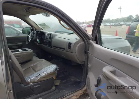 2007 Chevrolet Silverado 1500 Work Truck from USA, damaged, VIN 1GCEC14C37Z565369